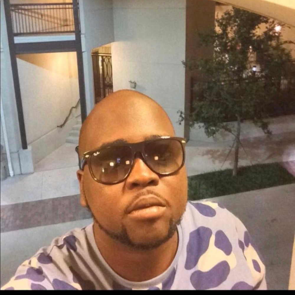 Meet your Posher, Ibra